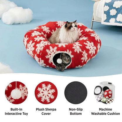 Feature collage: built-in pom-pom toy, plush Sherpa cover, non-slip dotted bottom, machine-washable cushion.